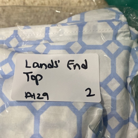 Lands’ End Women’s No Iron Supima Blue & White Pattern Button Up Shirt Top Sz 2 - Picture 10 of 10